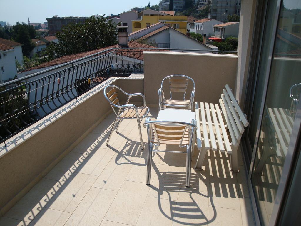 Bed & Breakfast Pima Apartmani 4*